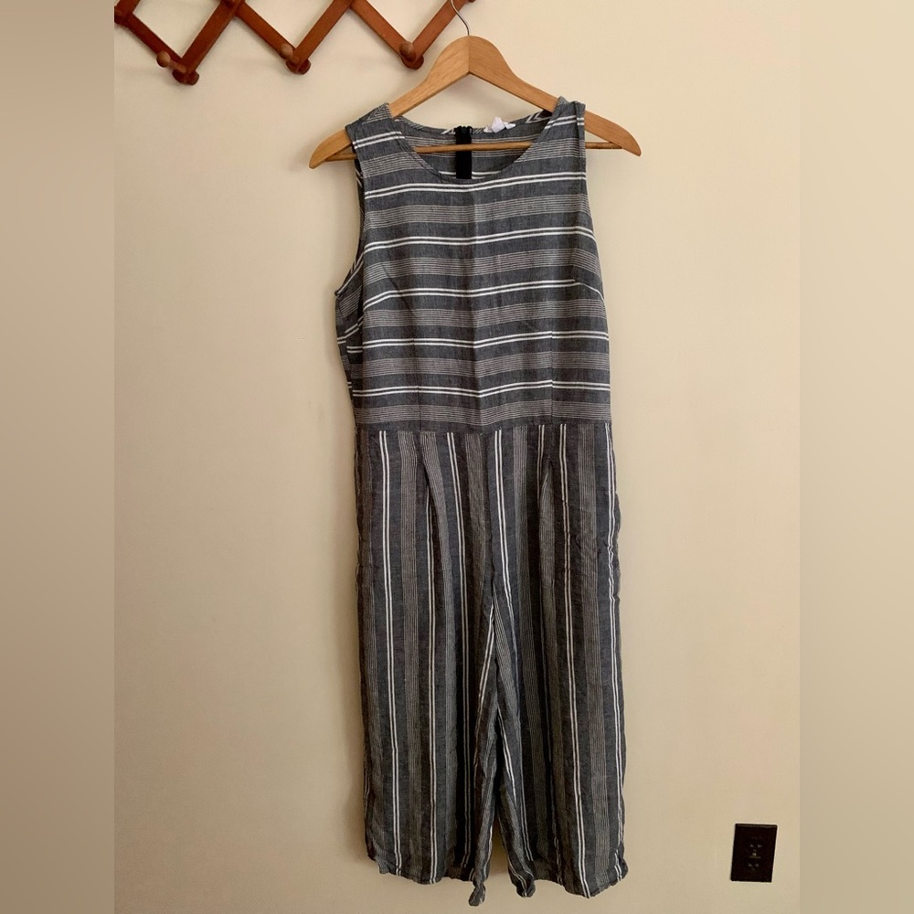 Chloe+Renee Sleeveless Striped Jumpsuit/ Romper Size L